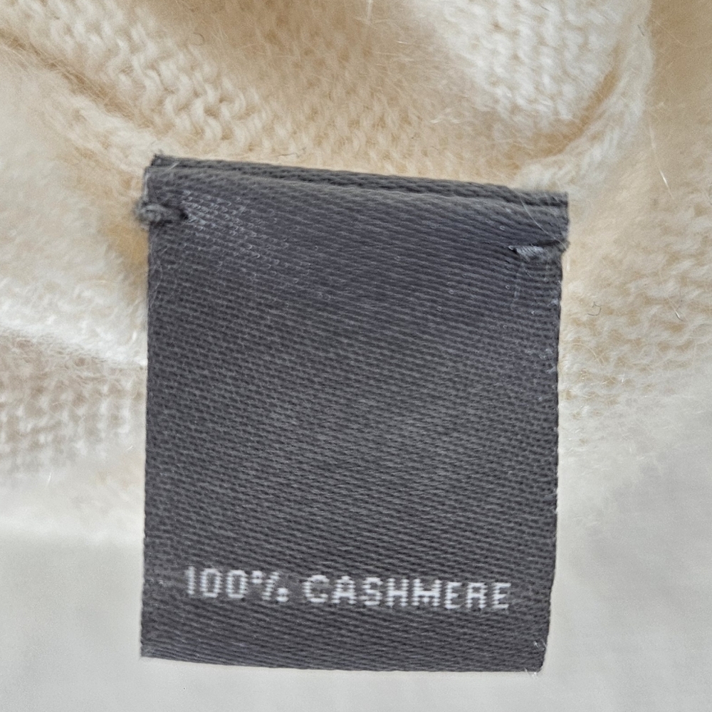 Neiman Marcus Cashmere Ivory Turtleneck Sweater Relaxed Fit L - Picture 10 of 10